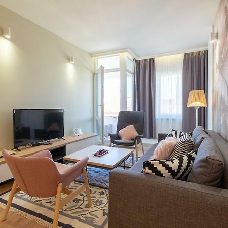 Vitosha Blvd Luxury 2-Bedroom, 2-Bathroom With Balcony Sófia Exterior foto