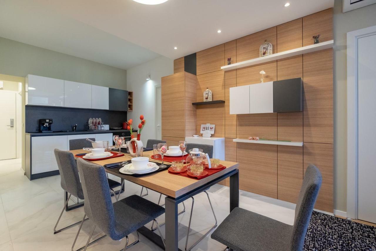 Vitosha Blvd Luxury 2-Bedroom, 2-Bathroom With Balcony Sófia Exterior foto