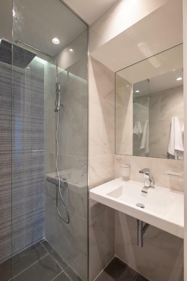 Vitosha Blvd Luxury 2-Bedroom, 2-Bathroom With Balcony Sófia Exterior foto